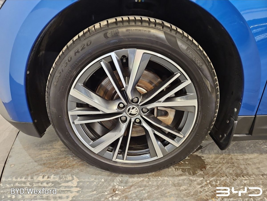 2023 Skoda Enyaq - image 5