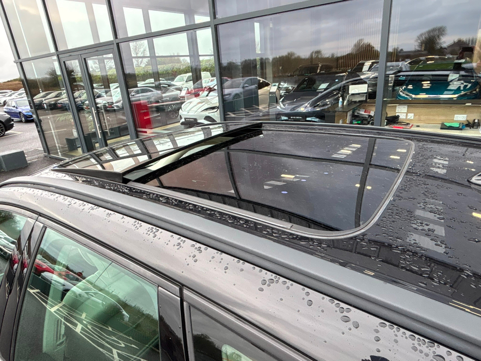 2022 Volvo XC60 B4 AWD MOMENTUM WITH EXTRAS €39,995