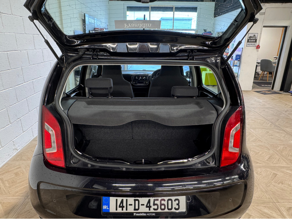 2014 Volkswagen up! - image 5