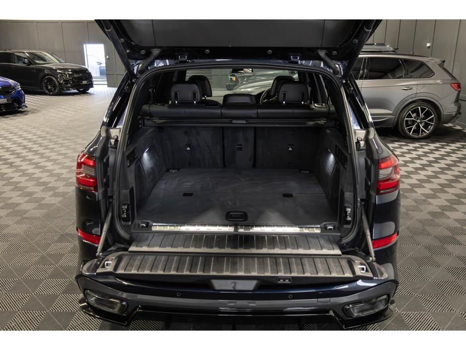 2022 BMW X5 - image 13