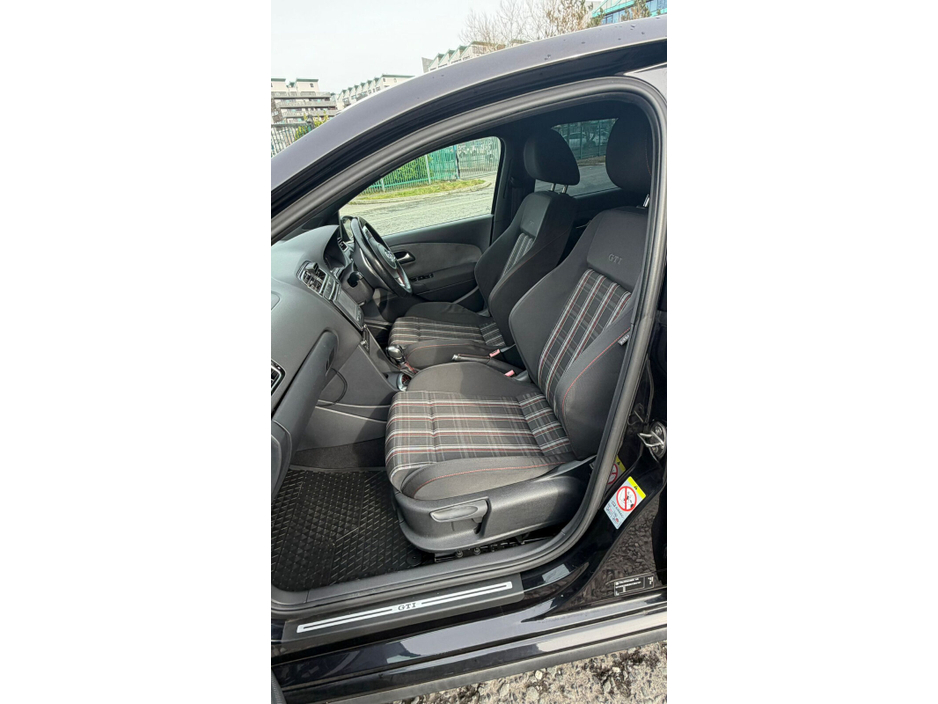 2012 Volkswagen Polo 1.4 DSG HIGHLINE €10,500