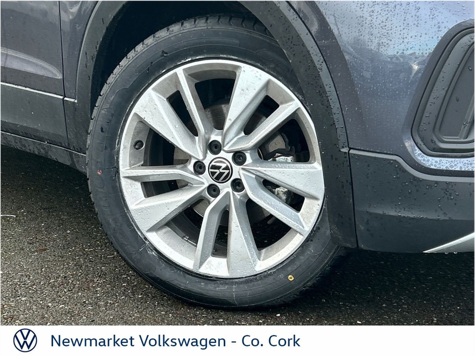 2025 Volkswagen T-Cross - image 2