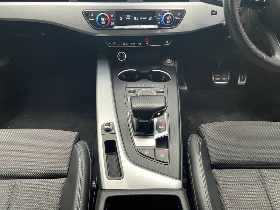 2018 Audi A4 - image 20