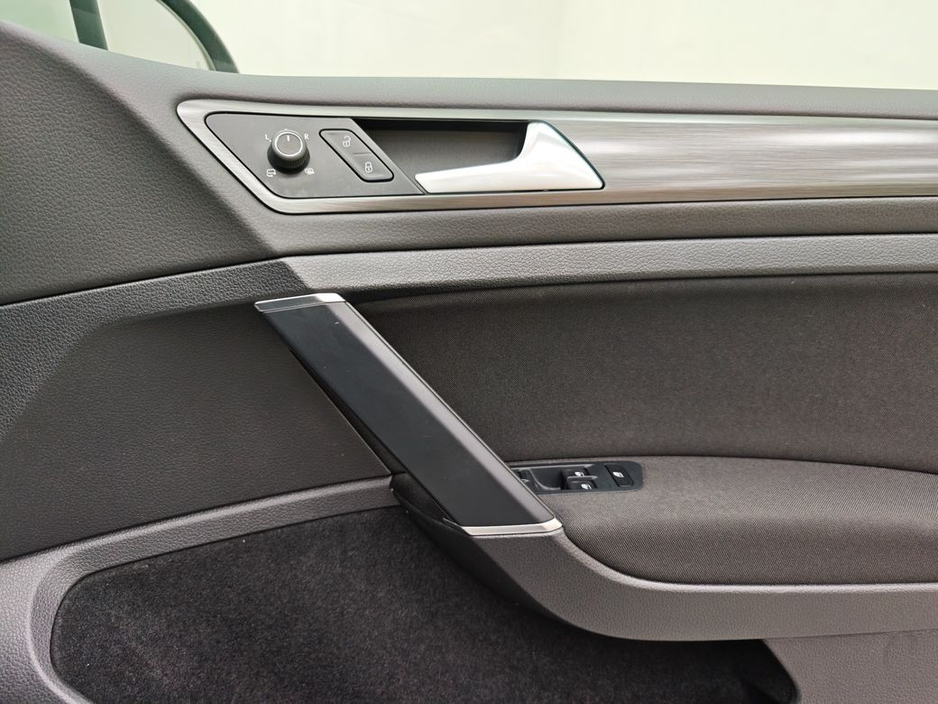 2019 Volkswagen Golf 2.0 TDI Automatic €22,995