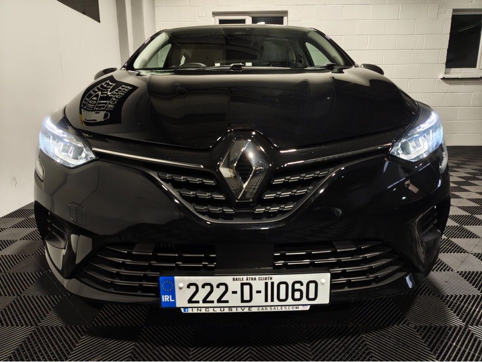 2022 Renault Clio - image 11