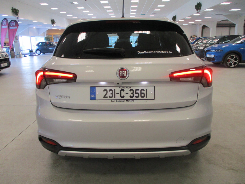 2023 Fiat Tipo 1.0 100HP Cross 5dr €19,950