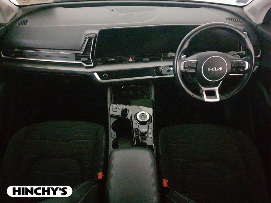 2022 Kia Sportage - image 2