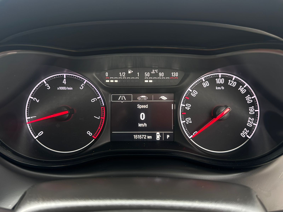 2018 Opel Zafira - image 23