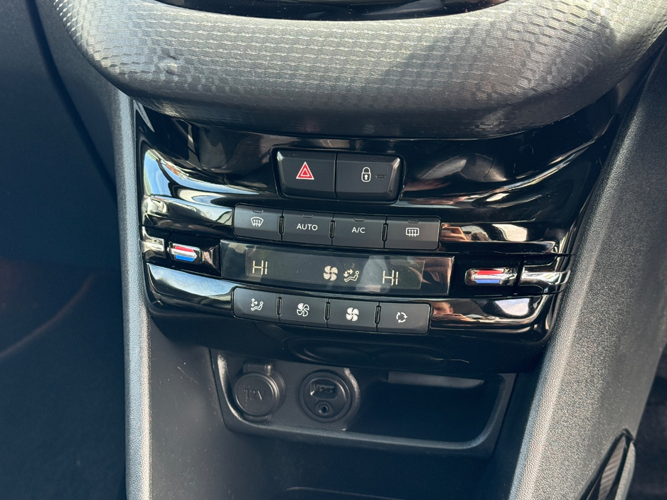 2016 Peugeot 2008 - image 21