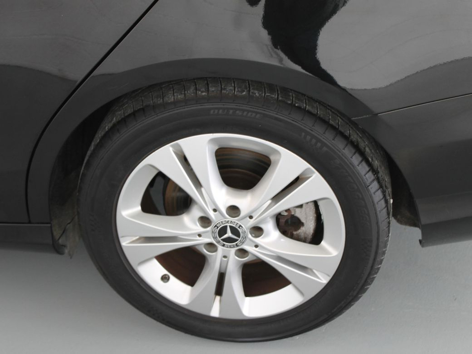 2018 Mercedes-Benz C Class - image 29