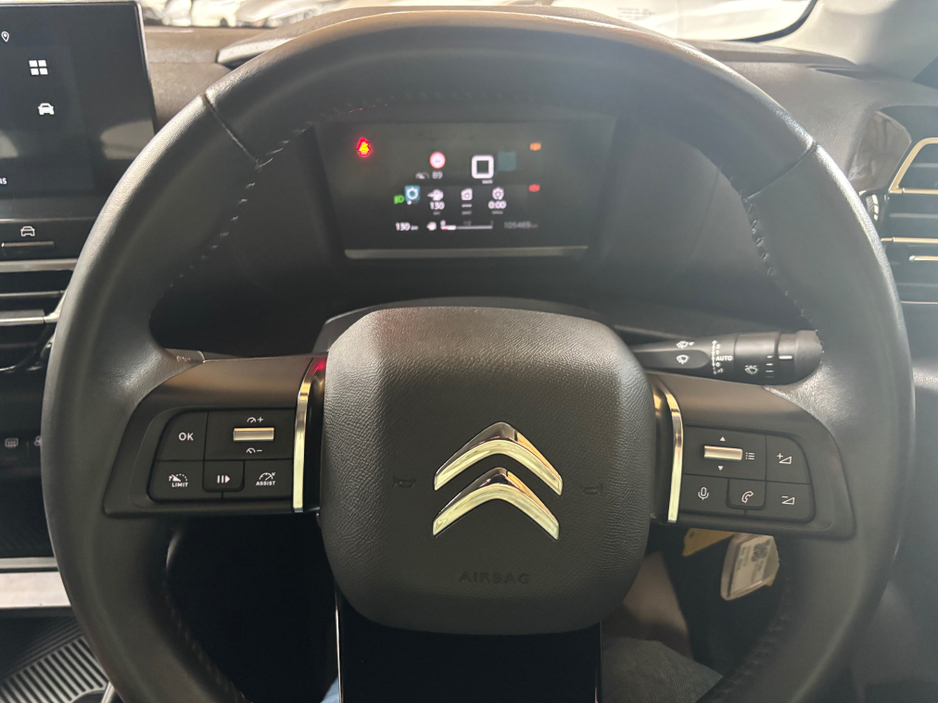 2022 Citroen C4 - image 11