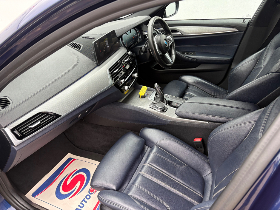 2018 BMW 5 Series - image 14