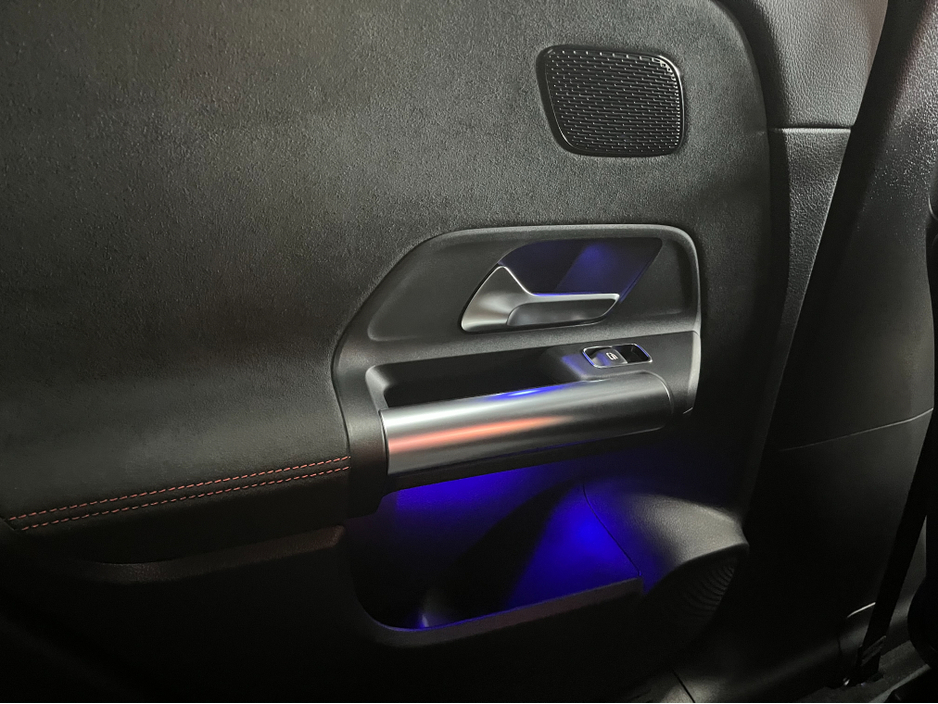 2021 Mercedes-Benz EQA - image 18