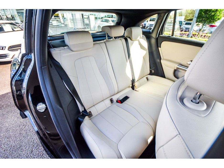 2023 Mercedes-Benz GLA Class - image 14