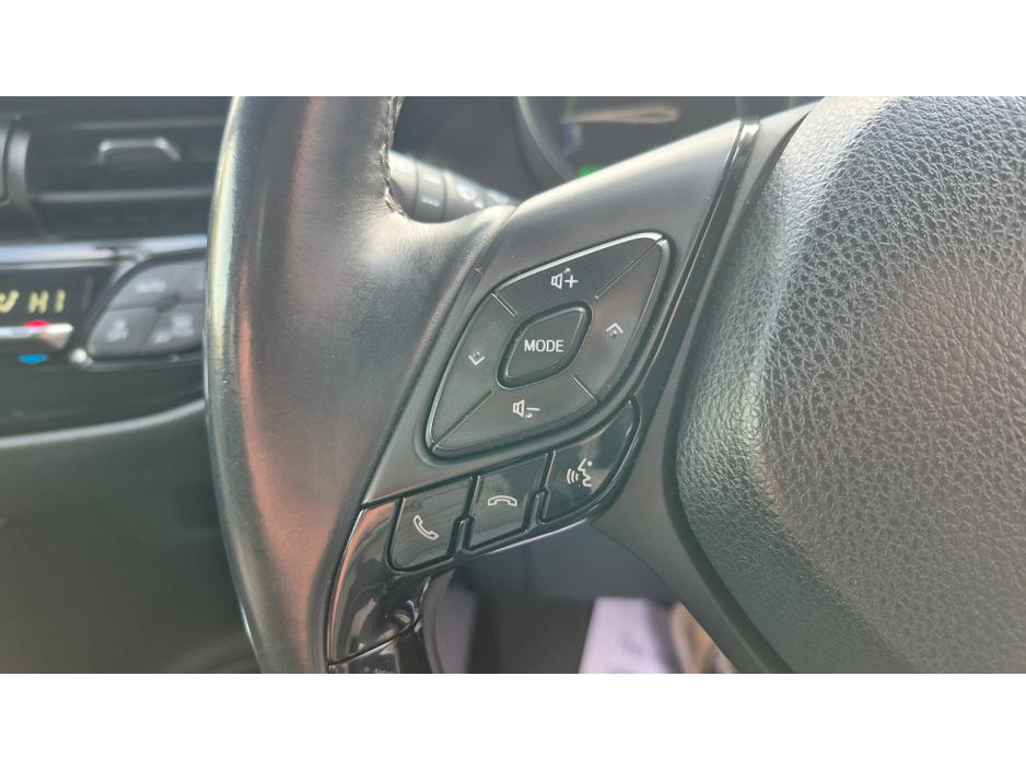 2019 Toyota C-HR - image 16
