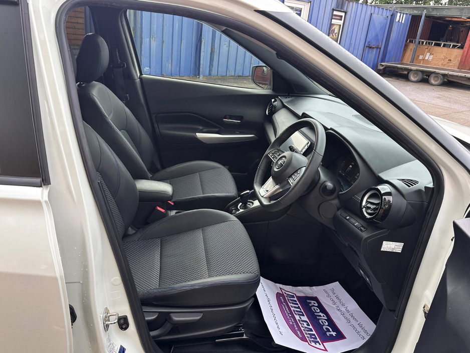 2020 Nissan Juke - image 9