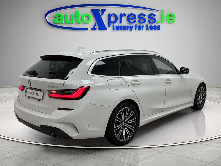 2020 BMW 3 Series - image 7