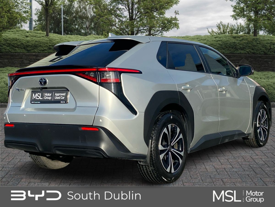 2023 Toyota bZ4X - image 3