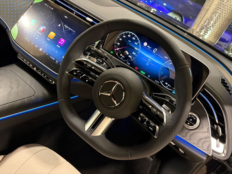 2025 Mercedes-Benz E Class 300e AMG LINE EDITION PLUS HYBRID €77,995