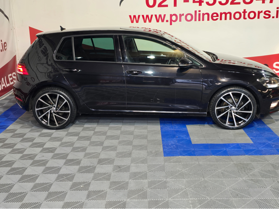 2019 Volkswagen Golf - image 7