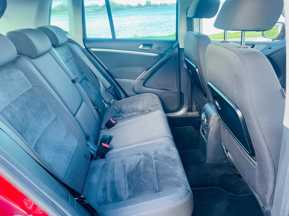 2015 Volkswagen Tiguan - image 15