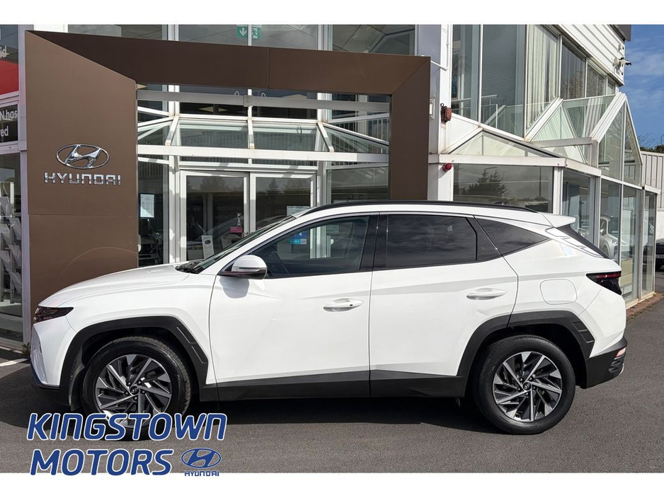 2021 Hyundai Tucson - image 3