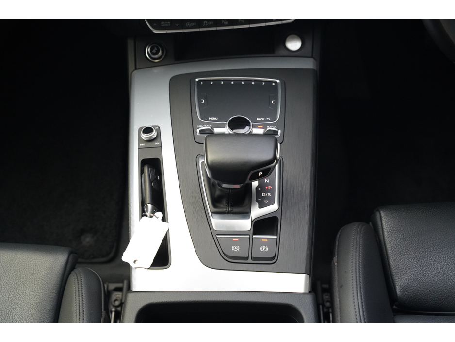 2020 Audi Q5 - image 21