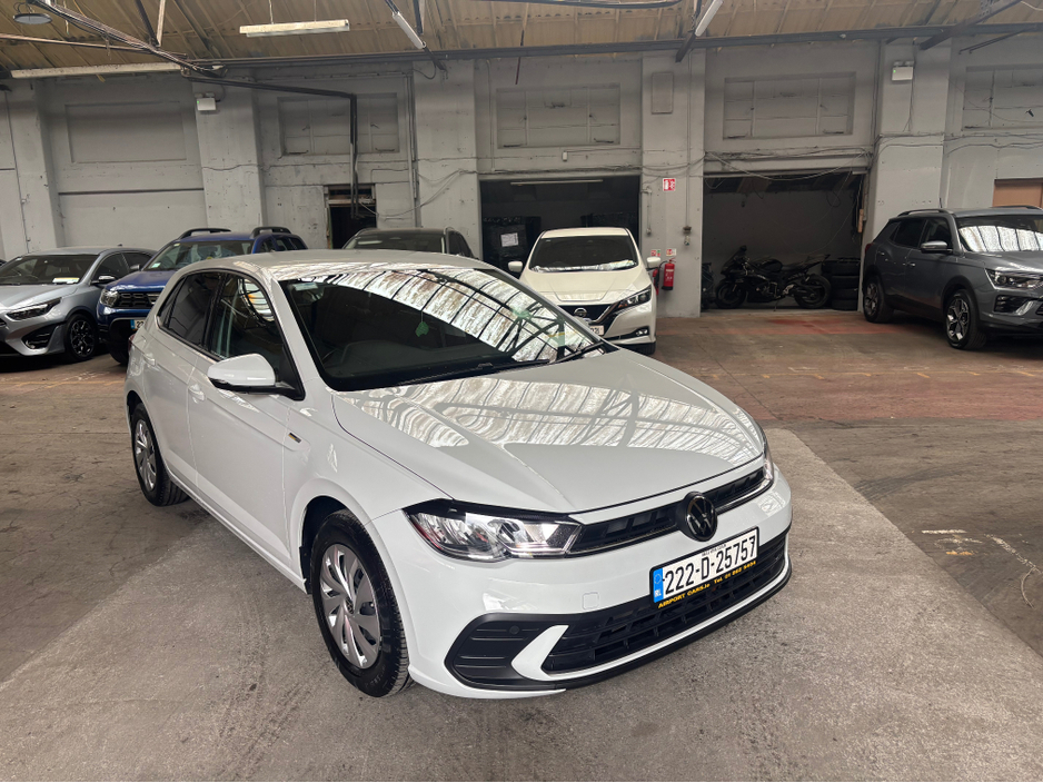 2022 Volkswagen Polo - image 4