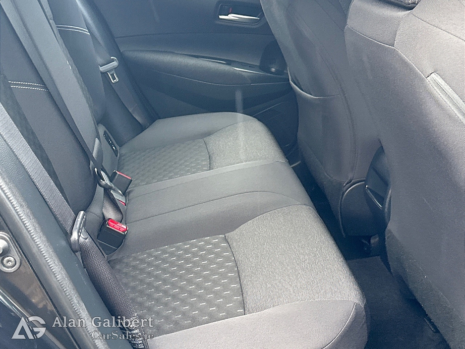 2023 Toyota Corolla HYBRID LUNA Automatic