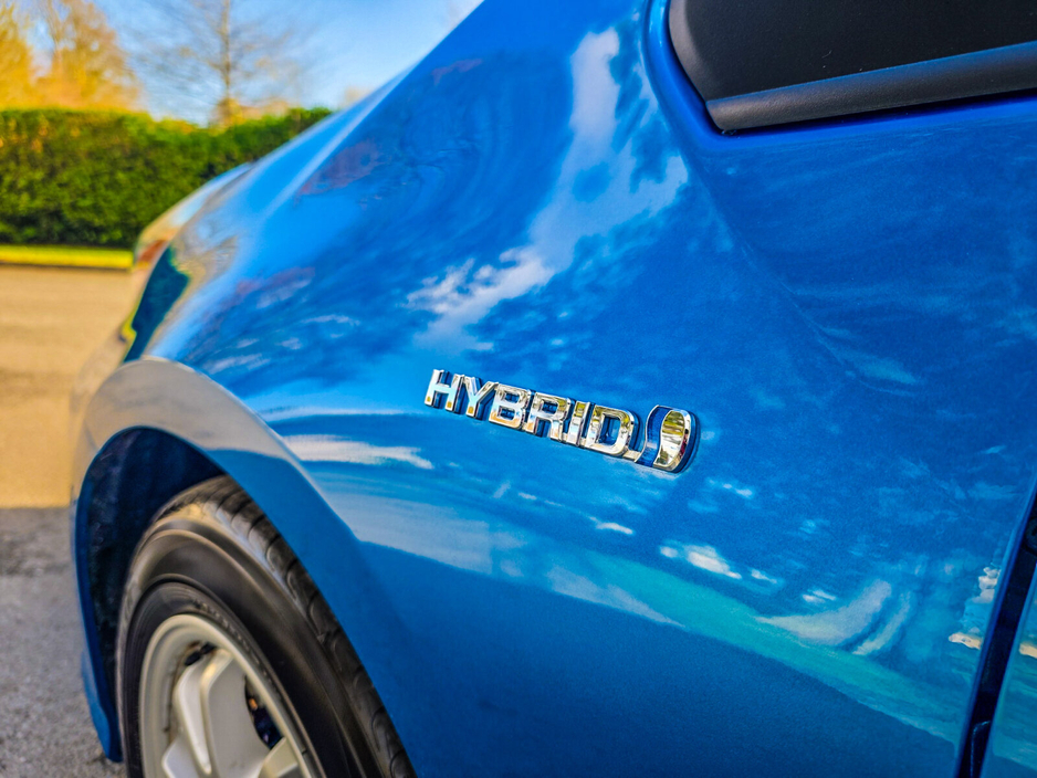 2020 Toyota Prius - image 9