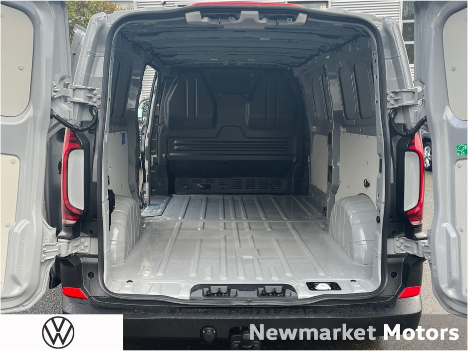 2026 Volkswagen Transporter - image 7