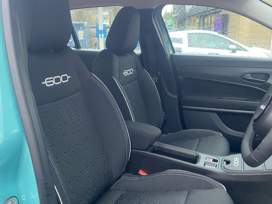 2026 Fiat 600 Dolcevita 1 2 Hybrid Edct €29,995