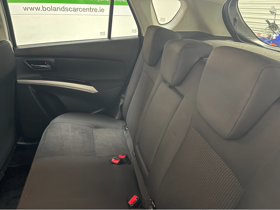 2019 Suzuki SX4 S-Cross - image 12