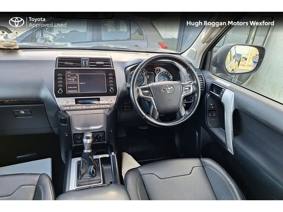 2023 Toyota Landcruiser - image 12