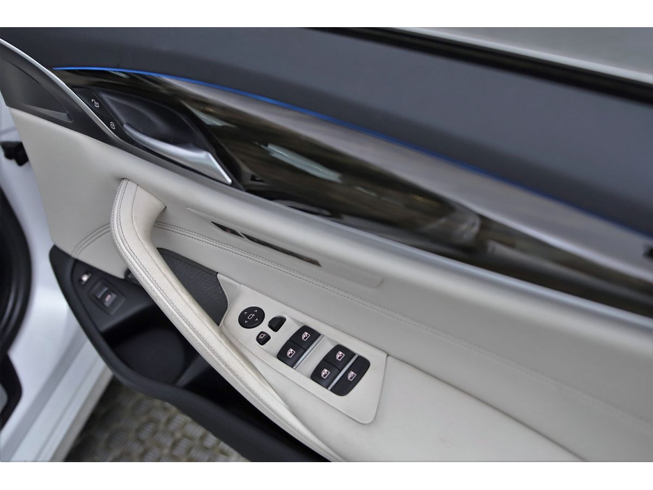 2020 BMW 5 Series 530E SE PLUG-IN HYBRID *BEIGE LEATHER*HEAD-UP DISPLAY*360PAN CAM* €36,890