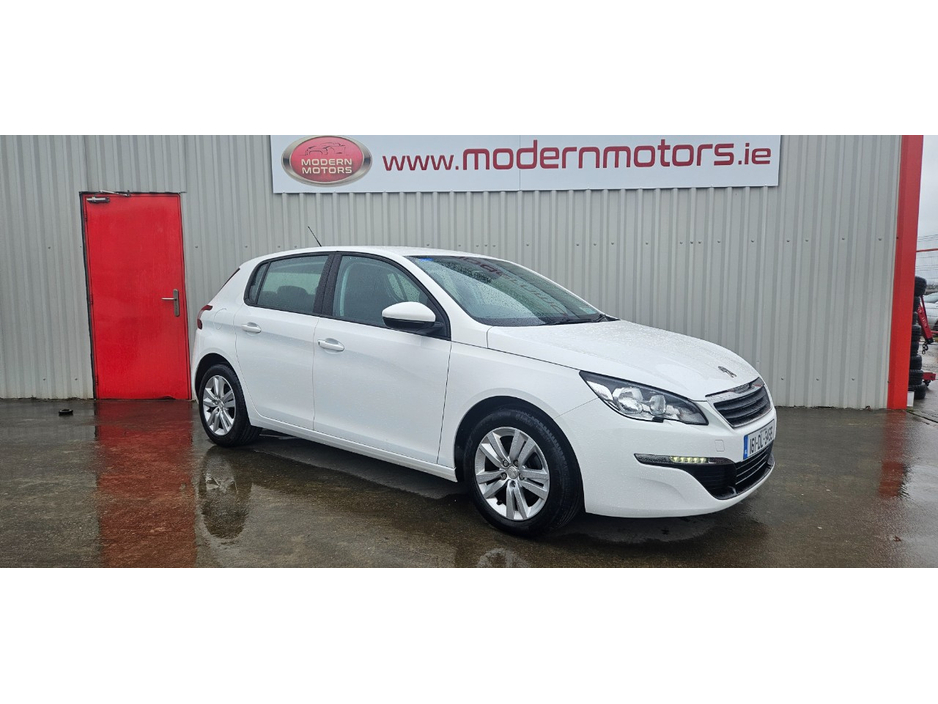 2016 Peugeot 308 - image 8