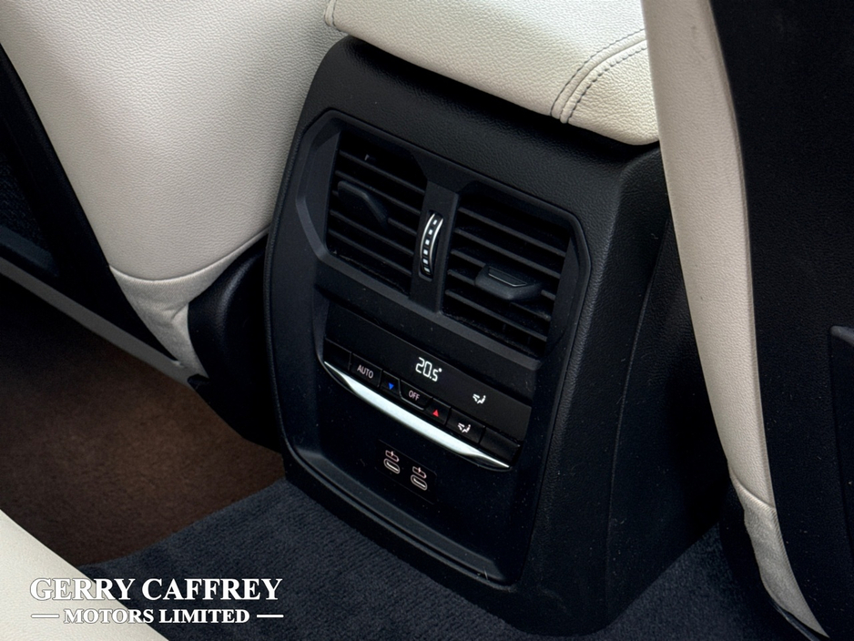 2022 BMW 3 Series 330e M- SPORT TECH PACK PHEV G20 €35,950