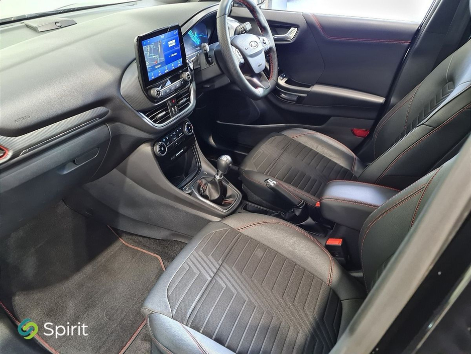 2022 Ford Puma - image 3