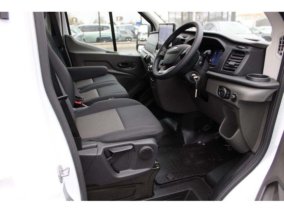 2026 Ford Transit - image 10