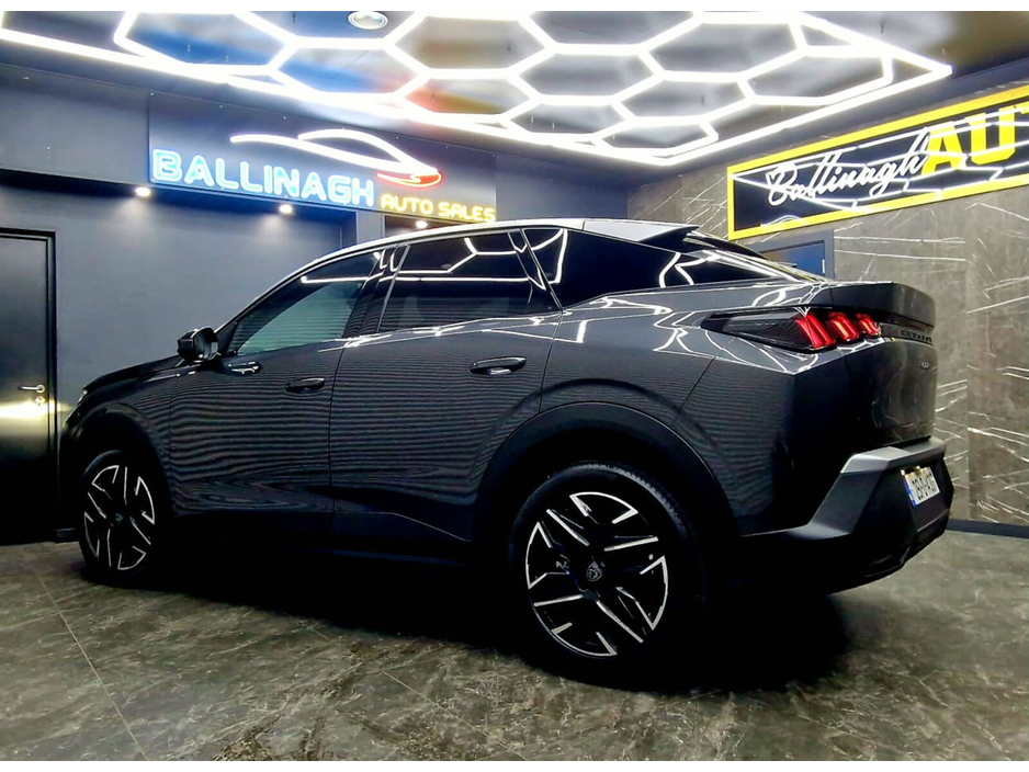 2025 Peugeot 3008 1.2 MHEV PureTech 136bhp eDCS6 Allure €35,950