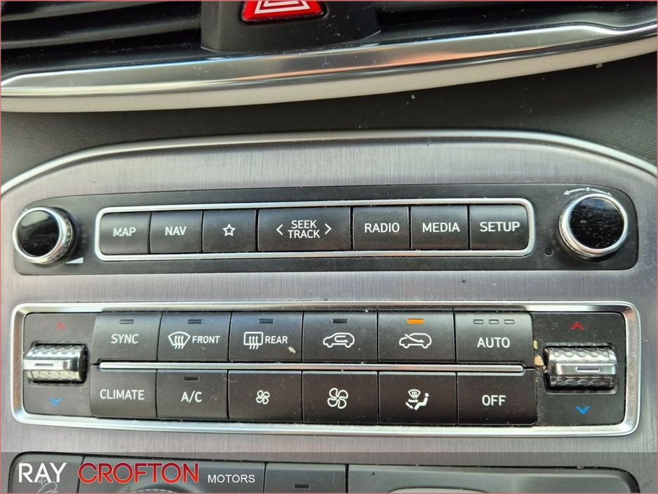 2023 Hyundai Santa Fe - image 13