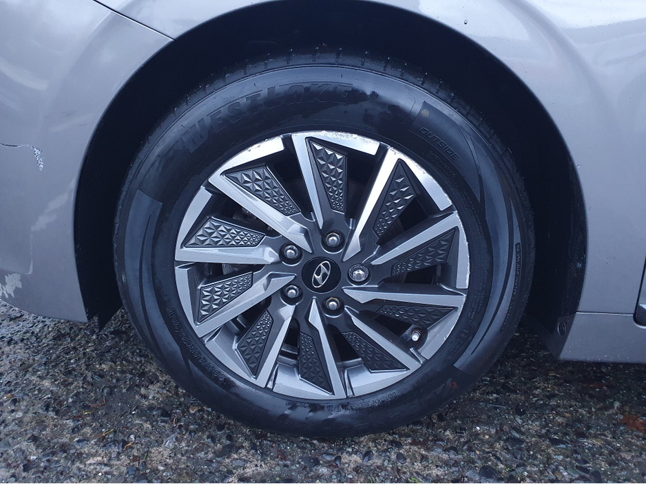 2021 Hyundai Ioniq PREMIUM AUTOMATIC FULLY ELECTRIC NCT 02/28 FINANCE AVAILABLE @ €58 PER WEEK FULL LEATHER/ HEATED SEATS/ SAT NAV/ TOUCH SCREEN MEDIA/ BLUETOOTH/ USB/ REVERSE CAMERA/ HISTORY CHECKED €12,950