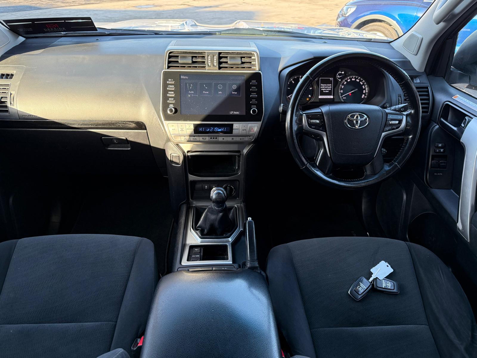 2021 Toyota Landcruiser LAND CRU SWB COMMERCIAL 2DR, VAT INVOICE , Fully Serviced , New 12 MTH DOE , Reverse Camera , 2.8 Dsl Manual , € 143 p/w & €17,950 Trade in / Deposit , Cruise Control , Dual Climate Control , €38,980