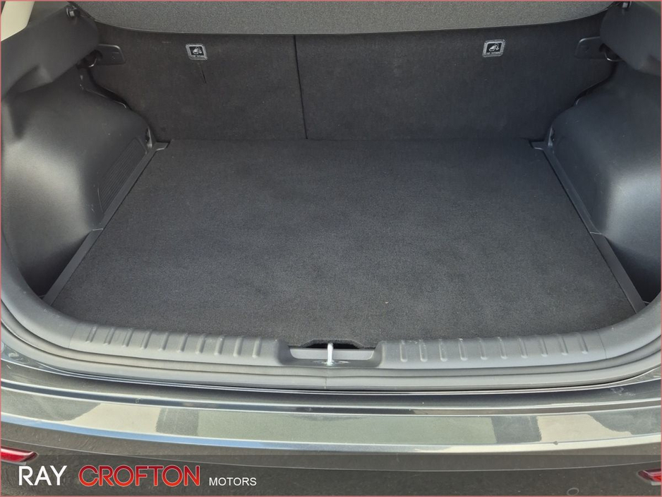 2023 Kia Niro - image 19