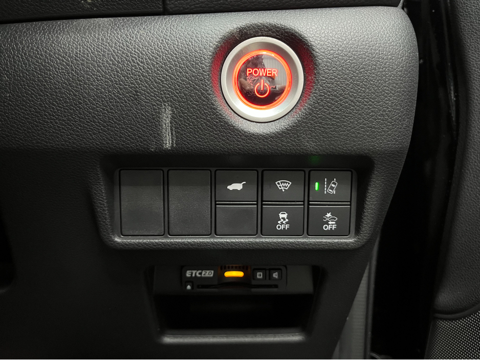 2020 Honda CR-V €29950 2020 HONDA CR-V HEV EX MASTERPIECE 2.0 AUTOMATIC / CRUISE CONTROL /REVERSE CAMERA / ELECTRIC MEMORY & HEATED SEATS / PANORAMIC SUNROOF / HEATED REAR SEATS / PADDLE SHIFTERS €29,950