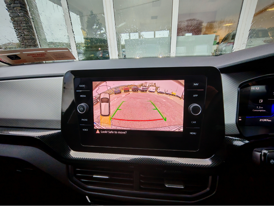 2025 Volkswagen T-Cross - image 5