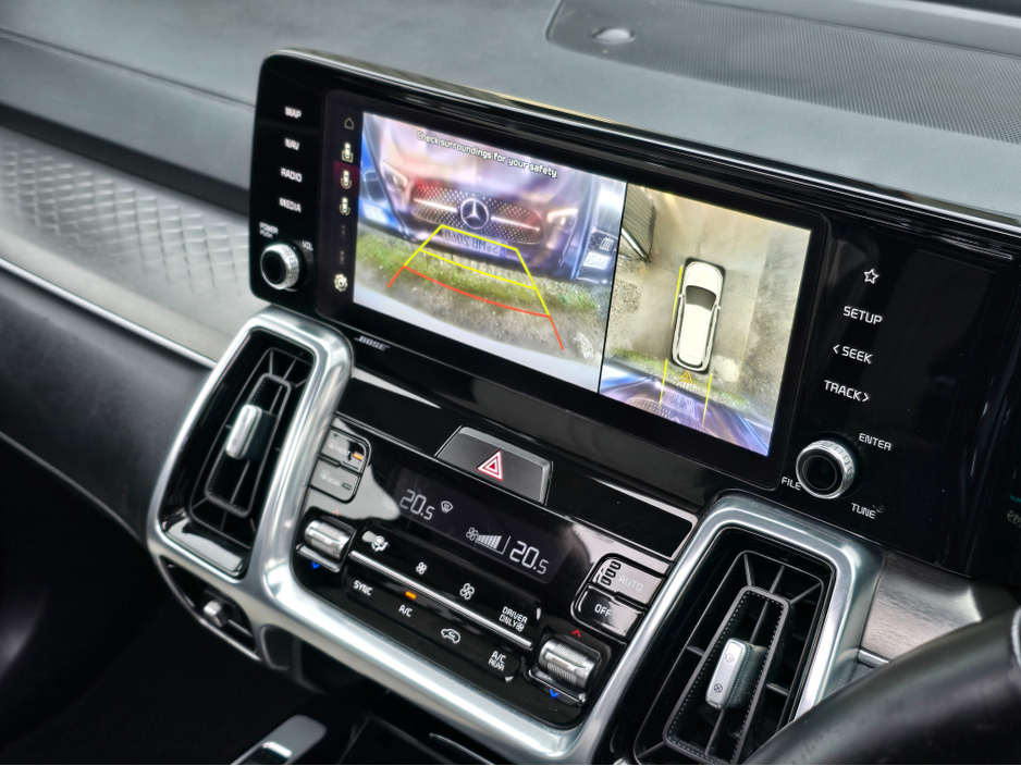 2022 Kia Sorento - image 13