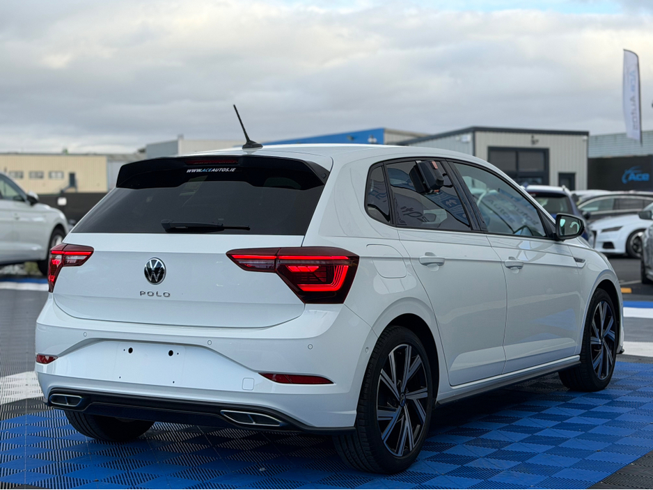 2022 Volkswagen Polo - image 5