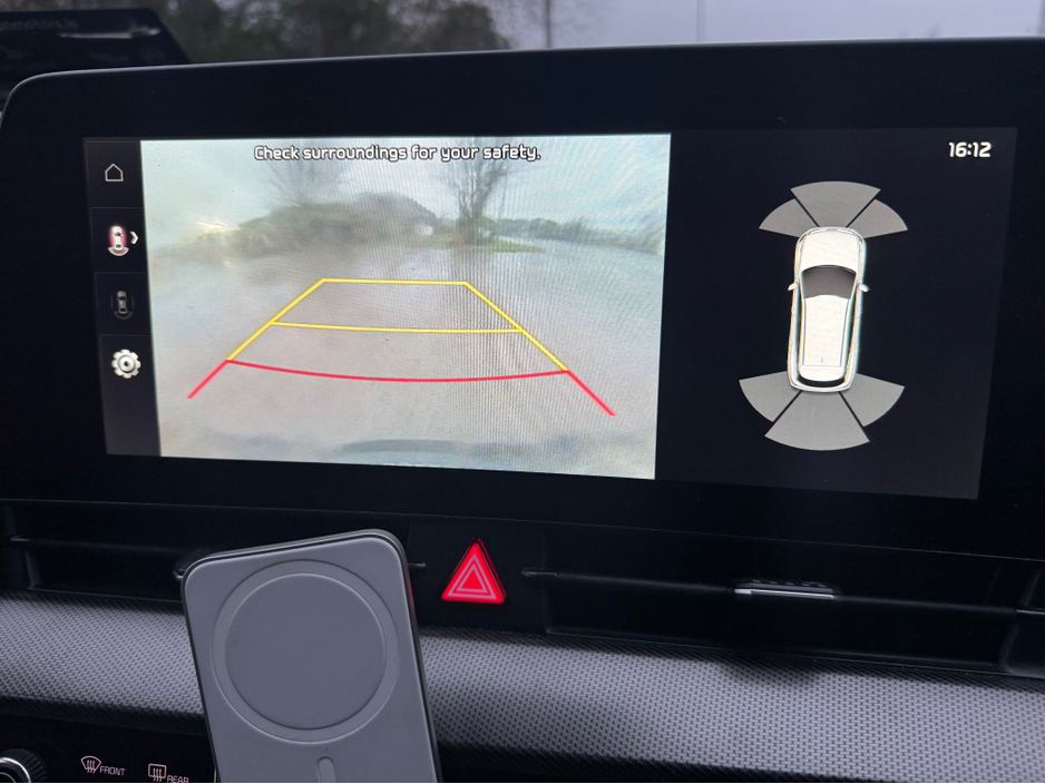 2024 Kia Sportage - image 10