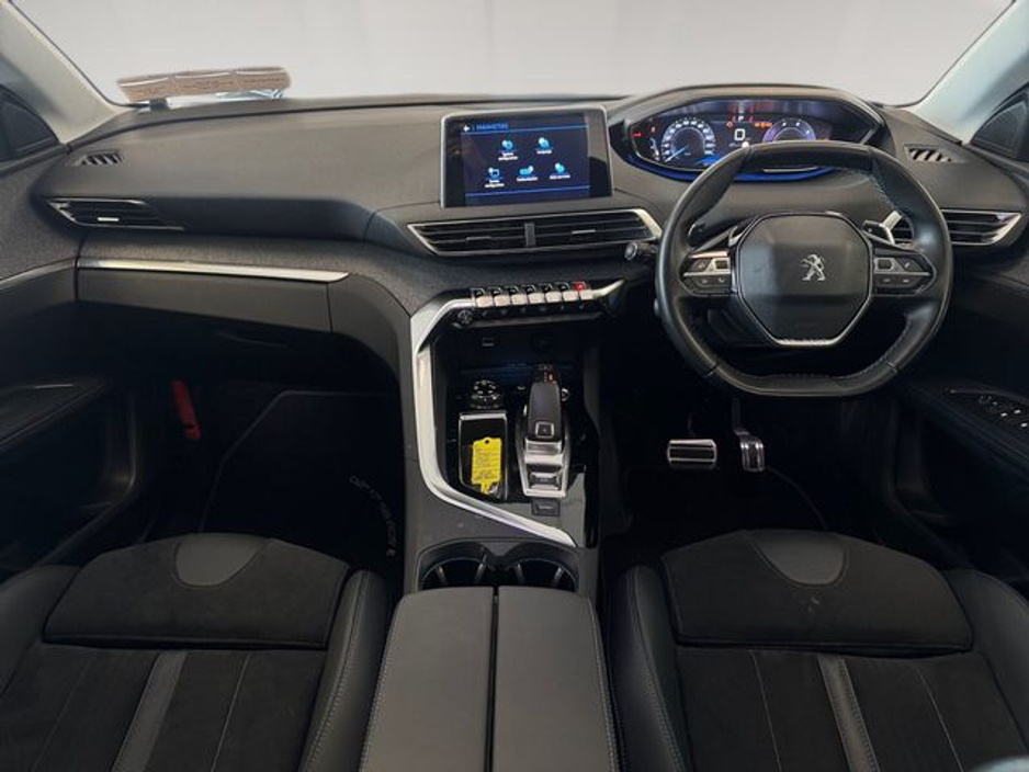 2020 Peugeot 5008 - image 15